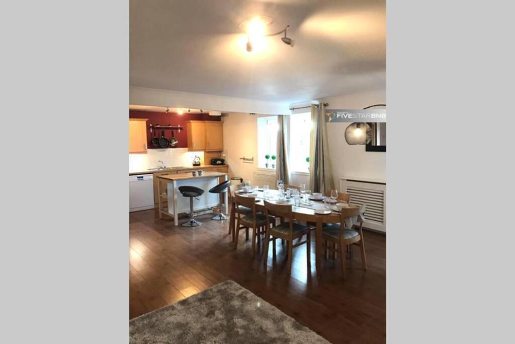 Ferienwohnung Waterfront Living In Leith With Free Parking! Edinburgh Exterior foto