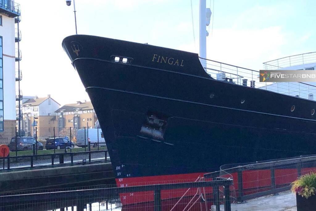 Ferienwohnung Waterfront Living In Leith With Free Parking! Edinburgh Exterior foto