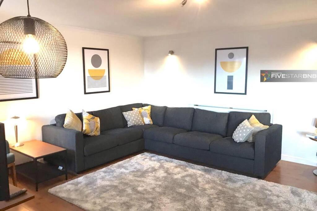 Ferienwohnung Waterfront Living In Leith With Free Parking! Edinburgh Exterior foto