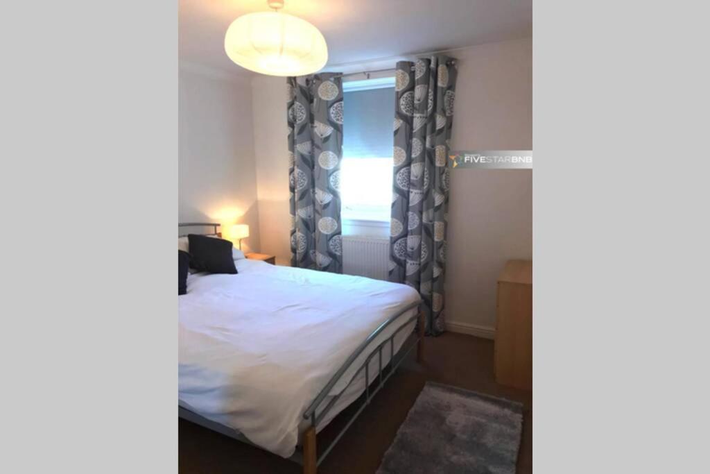 Ferienwohnung Waterfront Living In Leith With Free Parking! Edinburgh Exterior foto