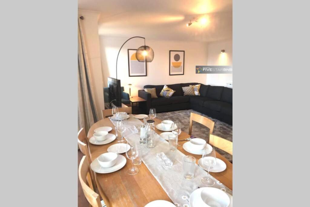 Ferienwohnung Waterfront Living In Leith With Free Parking! Edinburgh Exterior foto
